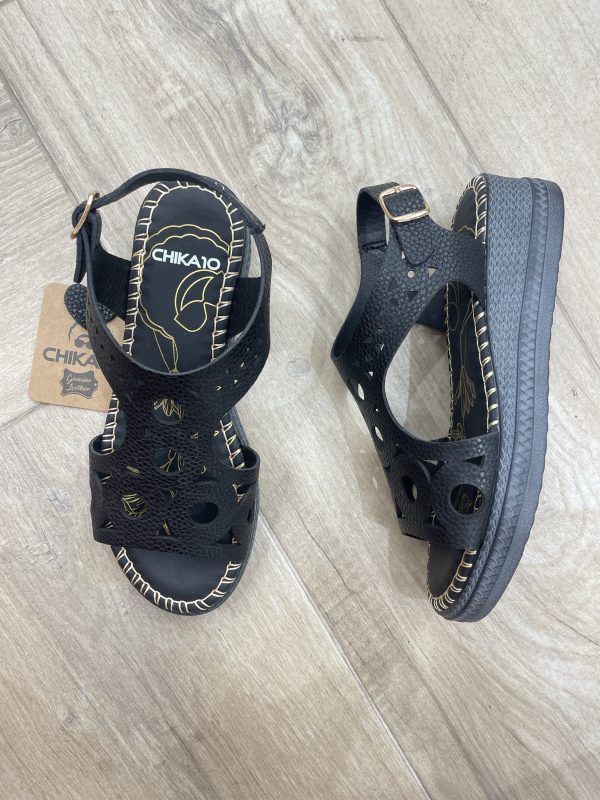 CHIKA10 MUDEJAR 07 Negro Sandalias Piel de Mujer Chika10 Leather Cuña baja