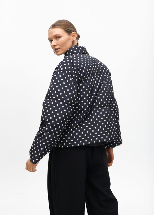LOLA CASADEMUNT Anorak corto acolchado topos  NEGRO-CRUDO MF2501004 - Imagen 2