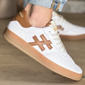 A032P153 ANOTHER TREND A032 P1-PONY 53-OFF WHITE