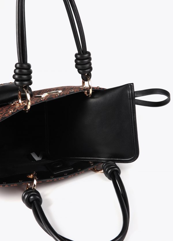 LOLA CASADEMUNT Bolso jaquard monograma con asas en efecto piel y colgante cartera MARRON-NEGRO MF2504010 - Imagen 2