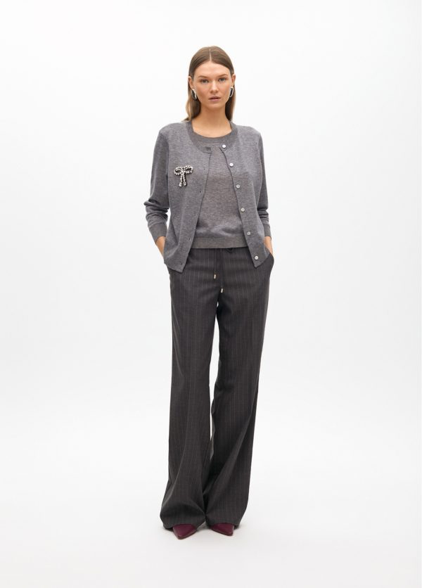 LOLA CASADEMUNT Cardigan dos piezas con joya  lazo GRIS MF2511017 - Imagen 2