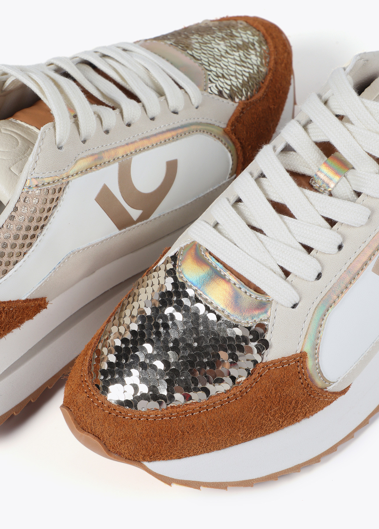 LOLA CASADEMUNT LF2505009 Deportiva con suela de diferentes texturas y detalles en piel MARRON - Imagen 3