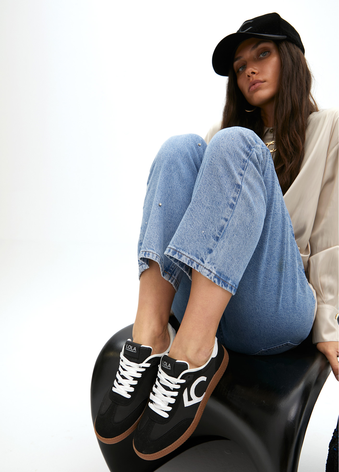 LOLA CASADEMUNT LF2505028 Deportiva en tejido tipo nylon con detalles de strass NEGRO - Imagen 3