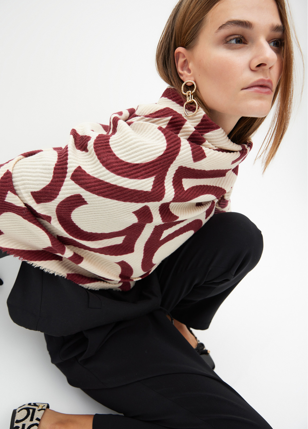 LOLA CASADEMUNT LF2507007 Foular plisados bicolor LC CRUDO-ROJO - Imagen 4