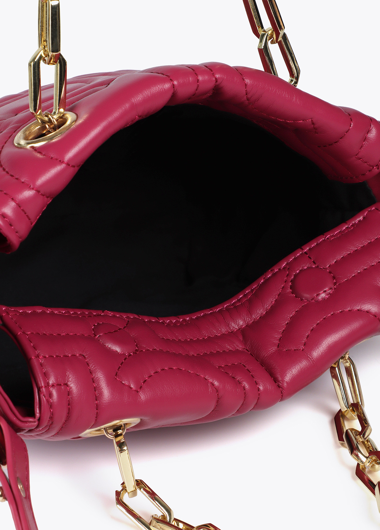 LOLA CASADEMUNT LF2504028 Mini shopper acolchado logotipada en efecto piel con asa mix cadena MAGENTA - Imagen 2