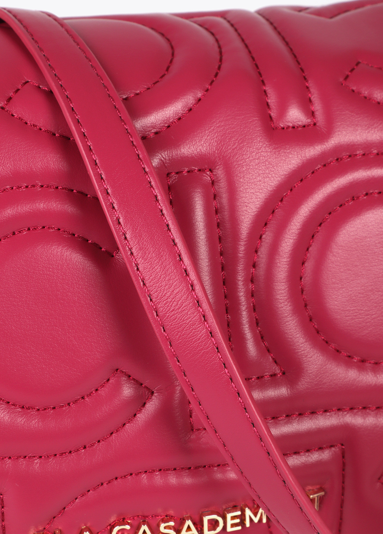 LOLA CASADEMUNT LF2504026 Bandolera acolchada logotipada en efecto piel con asa mix cadena MAGENTA - Imagen 2