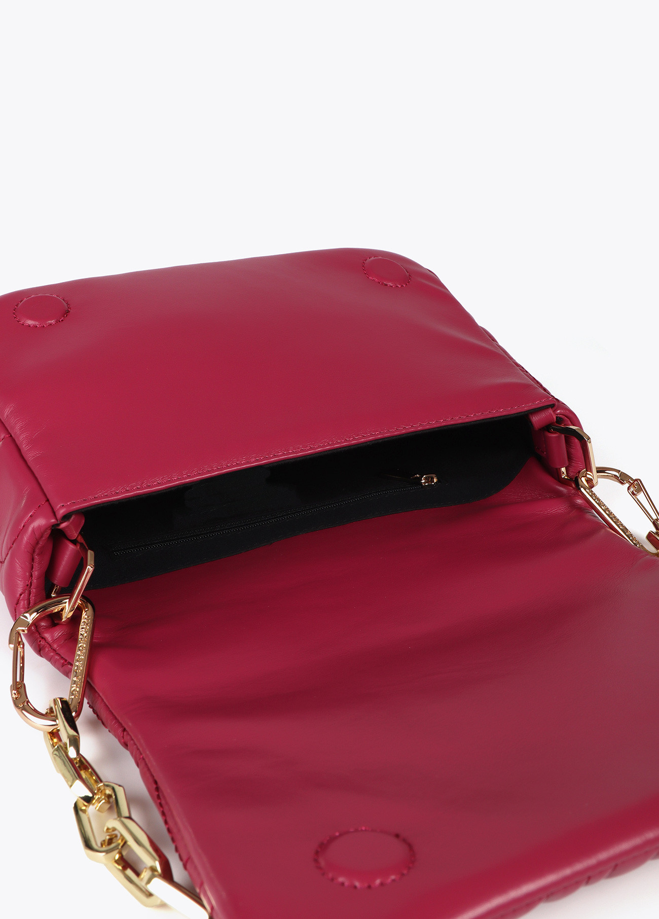 LOLA CASADEMUNT LF2504026 Bandolera acolchada logotipada en efecto piel con asa mix cadena MAGENTA - Imagen 3