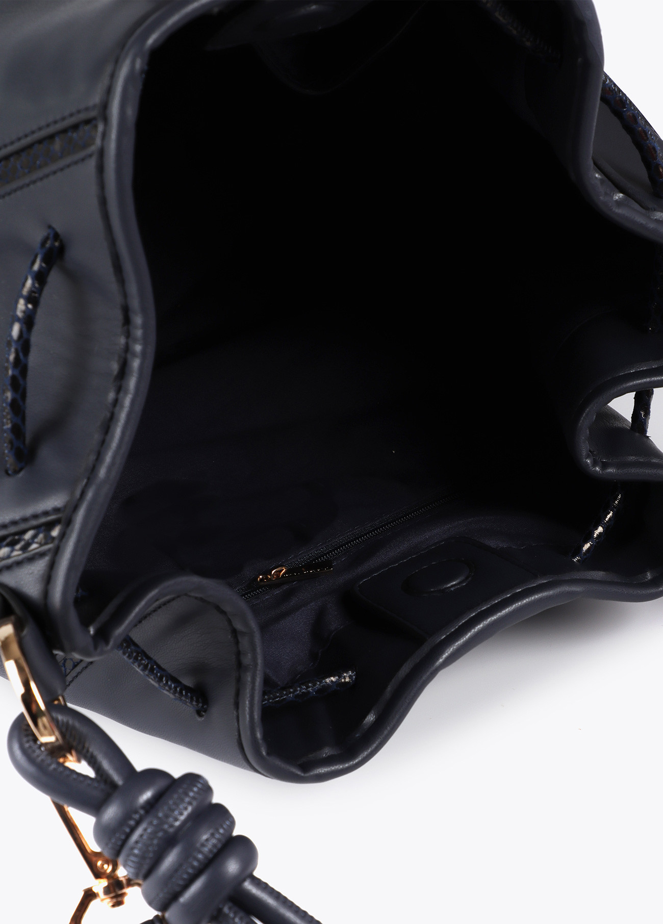 LOLA CASADEMUNT LF2504059 Bolso judas piezas y detalles en efecto piel serpiente NAVY - Imagen 4