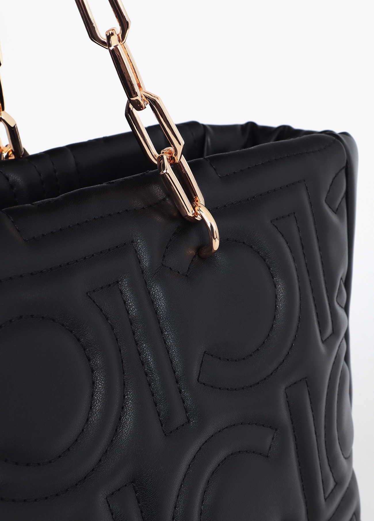 LOLA CASADEMUNT LF2504027 Shopper acolchado logotipada en efecto piel con asa mix cadena NEGRO - Imagen 4