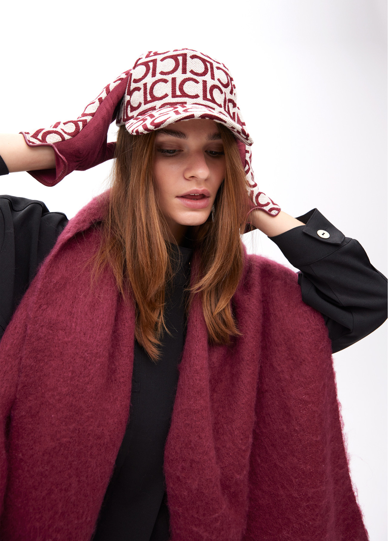 LOLA CASADEMUNT LF2507032 Visera logotipada ROJO-CRUDO - Imagen 4