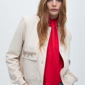 LOLA CASADEMUNT LF2511001 Bomber detalle bolsillos joya PIEDRA