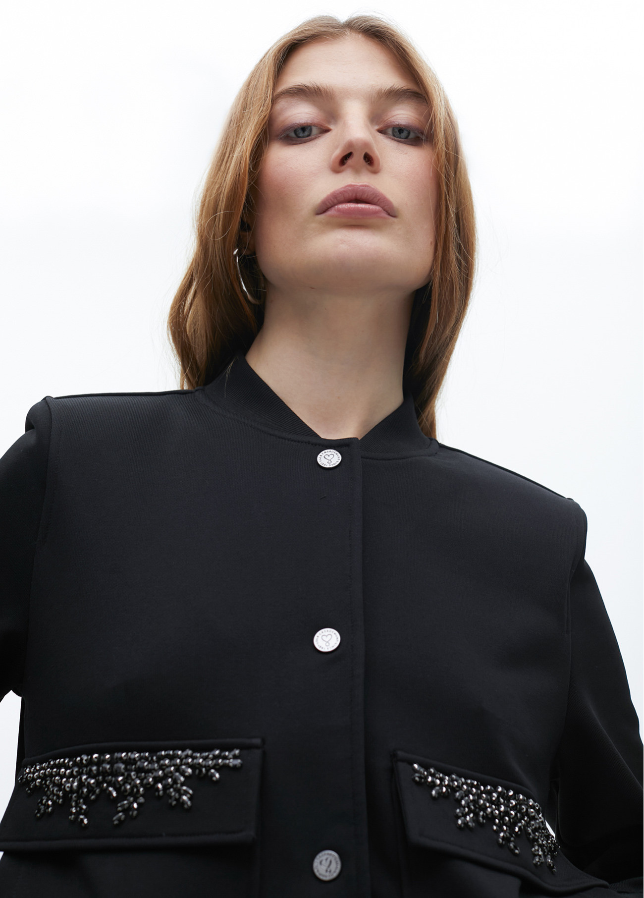 LOLA CASADEMUNT LF2511001 Bomber detalle bolsillos joya NEGRO - Imagen 2