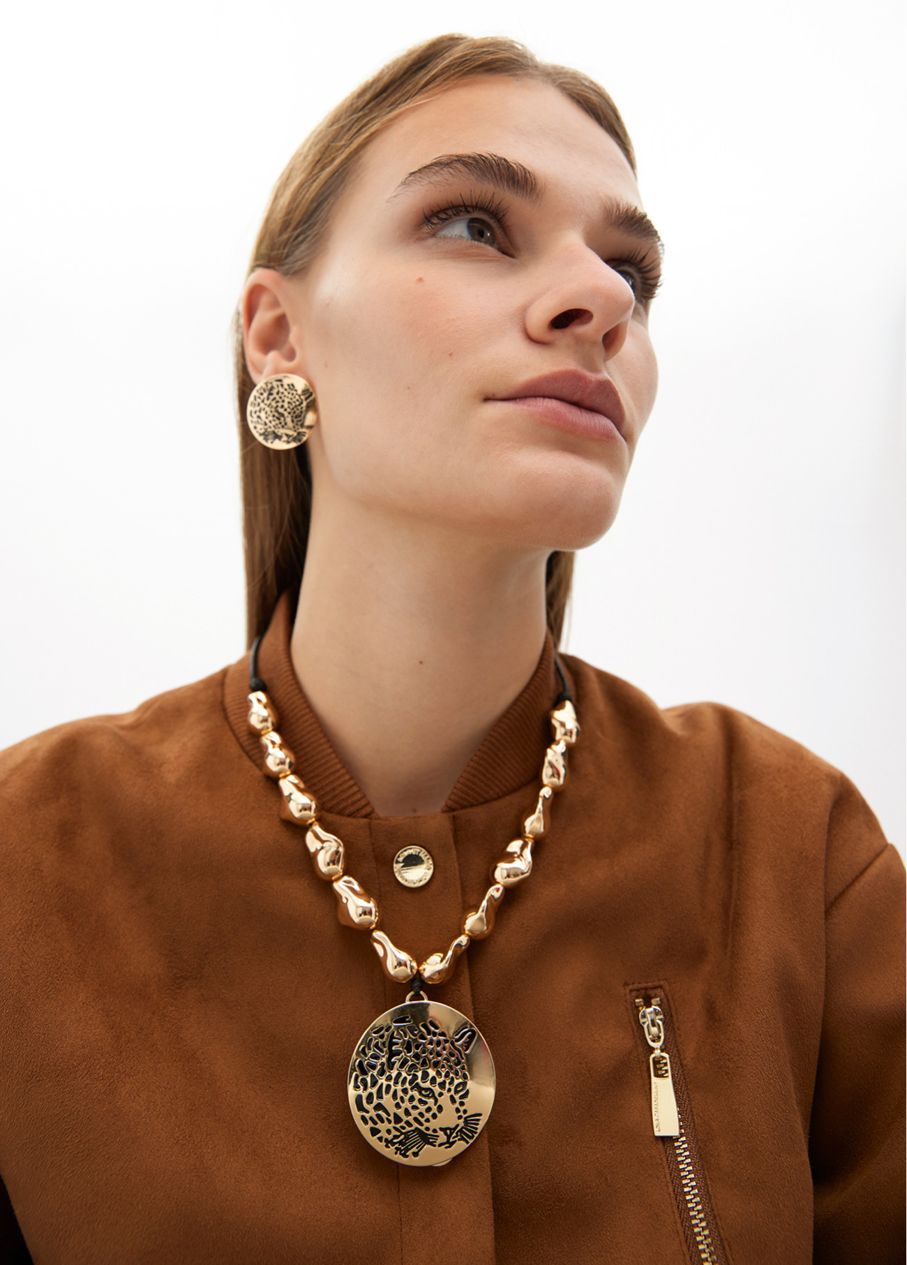 LOLA CASADEMUNT LF2503044 Collar cordon piezas doradas y medallon joya cara de tigre METAL-NEGRO - Imagen 2
