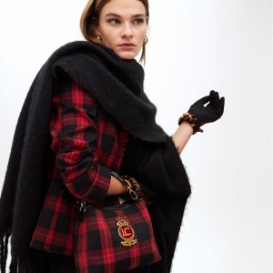 LOLA CASADEMUNT LF2507009 Budanda lisa flecos gruesos NEGRO