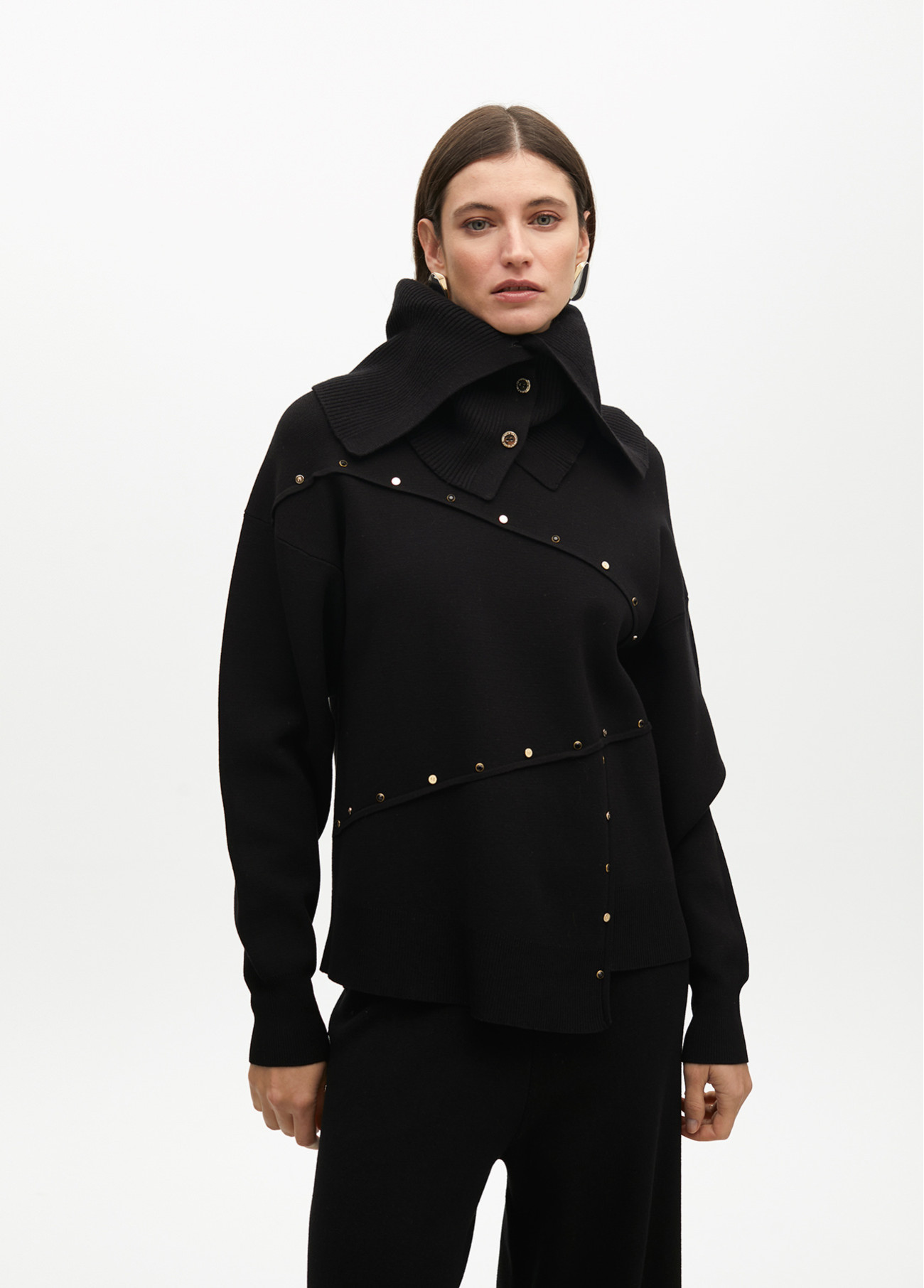 LOLA CASADEMUNT LF2511010 Jersey desestructurado detalle tachas NEGRO - Imagen 2