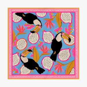 LOLA CASADEMUNT LS2607004 Pañuelo satinado con estampado tropical AZUL-MULTICOLOR