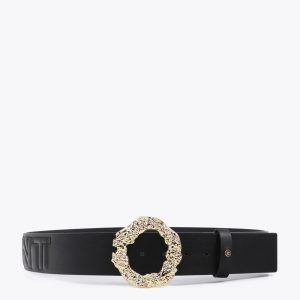 LOLA CASADEMUNT LS2606006 Cinturón hebilla irregular labrada con textura y logo pespunte NEGRO