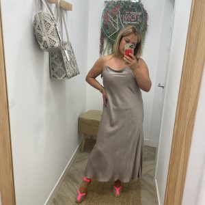 022 VESTIDO NINETTE GRIS SATEN
